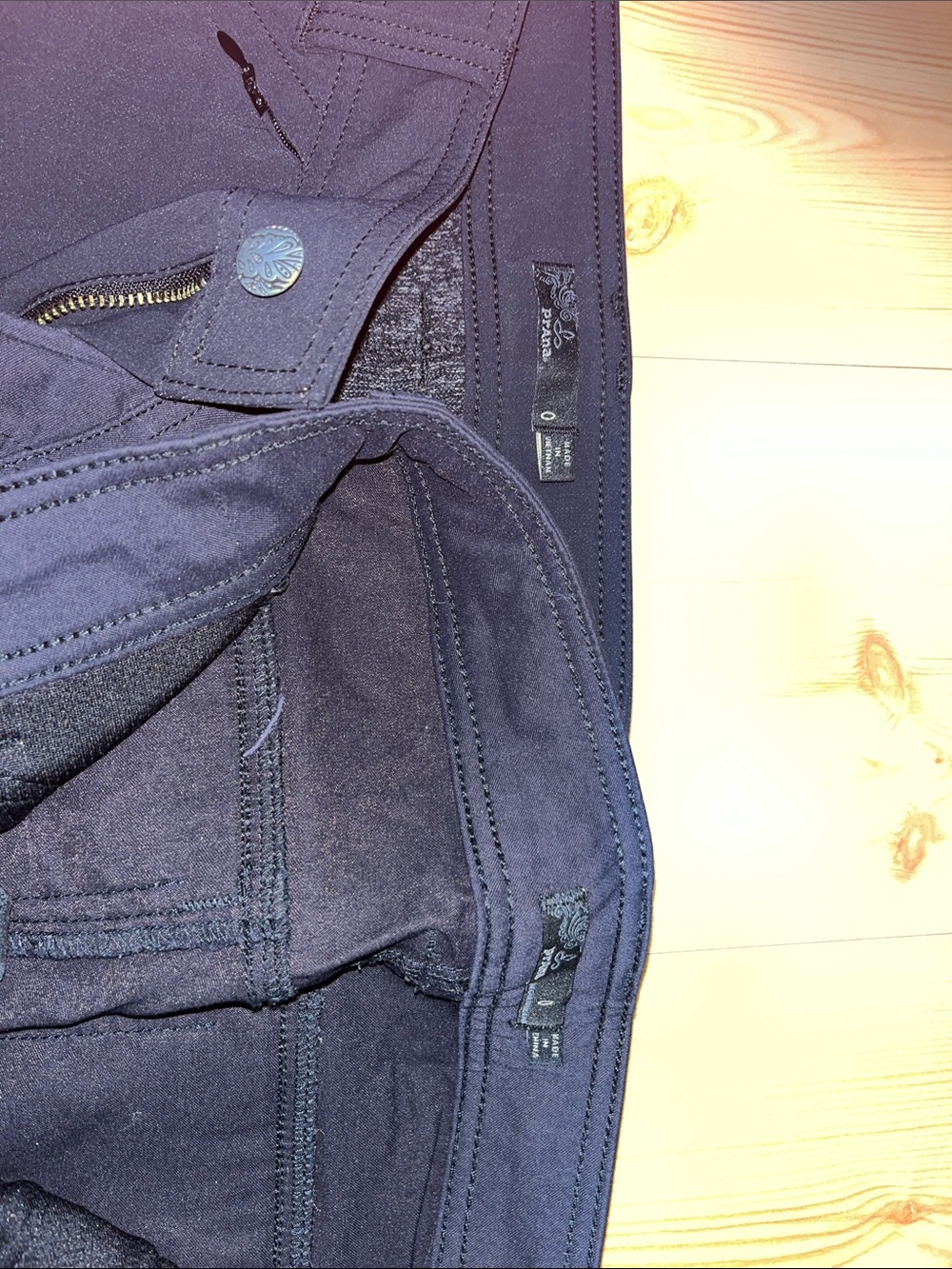 Bundle of 2 Prana Hallena pants - Picture 2 of 2